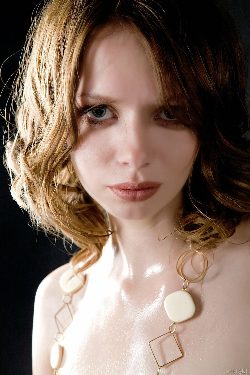 Анжела, 25